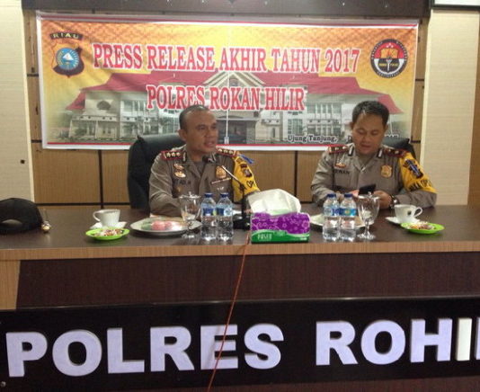 Polres Rohil Gelar Pres Rilis Komisi Kode Etik Profesi Akhir Tahun 2017