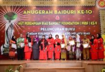 Hadiri Anugerah Baiduri ke-10 dan HUT PRB Foundation ke-9, Sisilita Ajak Perempuan Riau Terus Berkarya
