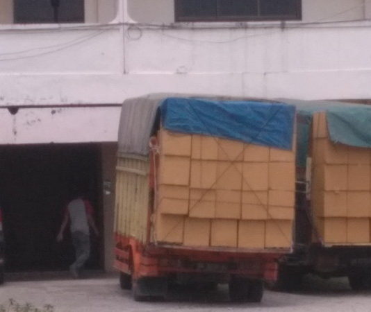 Ada Siapa Di Balik Ekspor Rokok Gudang Garam Ke Malaysia ?