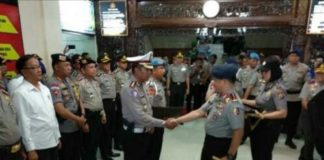 2 Polisi Penembak Teroris Terima Pin Emas dan Kenaikan Pangkat Luar biasa