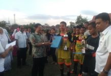 Presiden RI Serahkan Uang Pembinaan Kepada Juara GSI Tingkat Kota Pekanbaru