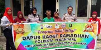 Tim Dapur Kaget Polresta Pekanbaru Sambangi Dua Rumah Warga Kurang Mampu