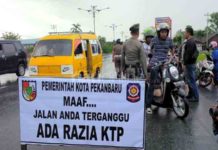 Ingat ! Selalu Bawa Kartu Identitas Anda, Disdikcapil Gelar Razia KTP