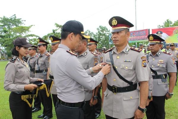 Kapolres Pelalawan AKBP Kaswandi Irwan S.Ik Pimpin Sertijab Pejabat Polres