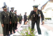 Dalam Rangka HUT ke – 73 TNI, Dandim Rohil Ziarahi Makam Pahlawan Kusuma Bakti