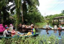 Kapolres Rohil Bersama Rombongan Kunjungi Korban Banjir di Kecamatan Rantau Kopar