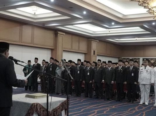 H. Sukiman Kembali Lantik Ratusan Pejabat Dilingkungan Pemkab Rohul