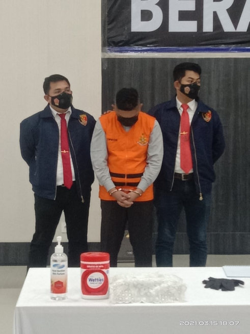 Pungli Urus SKGR, Tim Saber Pungli Polda Riau OTT Sekcam Binawidya Pekanbaru