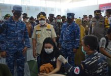 Gubri Bersama Danlanal Dumai Hadiri Serbuan Vaksinasi Dan Bakti Sosial Nawahasta AKABRI’98