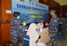 Danlanal Dumai Turunkan Tim Vaksinator Di Pendopo Sri Bunga Tanjung Kota Dumai