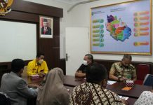 Bahas Estimasi Anggaran Pemilu 2024, Kesbangpol Riau Undang Bawaslu dan KPU Riau