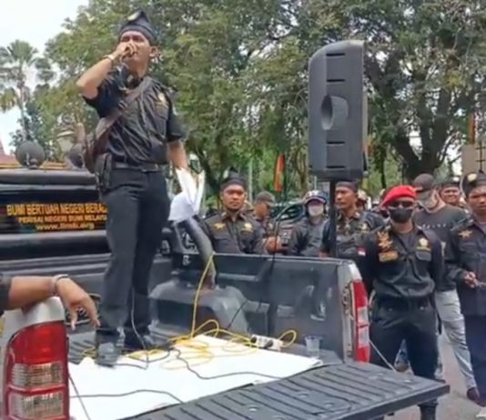 Buntut PPDB SMA/SMK Negeri, LLMB Desak Gubri Pecat Kabid SMA Disdik Riau
