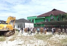 Tidak Miliki Izin, Tim Yustisi Pekanbaru Robohkan Satu Unit Rumah Parmanen
