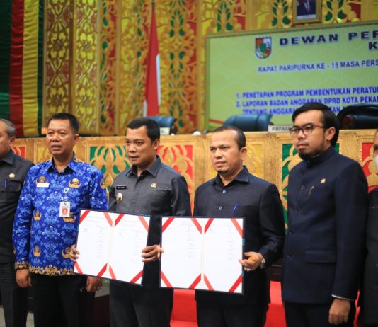 “2023 Tidak Ada Tunda Bayar” APBD Pekanbaru Tahun 2023 Disahkan Sebesar Rp2,699 T