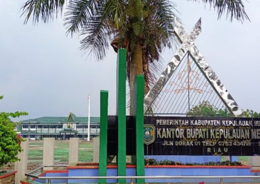 Dikabarkan M.Adil Gadaikan Gedung Dan Tanah Kantor Bupati Meranti Rp100 M
