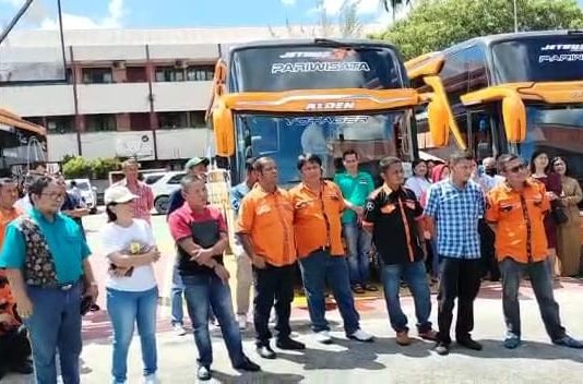Edukasi Keselamatan Para Sopir Bus Yang Membawa Rombongan SMP Santa Maria Pekanbaru