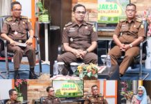 Kasi Penindakan Penuntutan Dan Upaya Hukum Luar Biasa, Eksekusi Dan Eksaminasi Bidang Pidana Militer Kejaksaan Tinggi Riau menjadi Narasumber Dalam Program Jaksa Menjawab