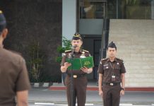 Asisten Pidana Militer Kejati Riau Menjadi Penerima Apel Pagi
