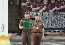 Wakil Kejaksaan Tinggi Riau Pimpin Apel Kerja Pagi Kejati Riau