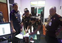 Kejati Papua Barat Ungkap Peredaran Barang Illegal Jenis Rokok Tampa Cukai
