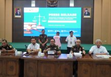 Kejati Riau Dan Kejari Pelalawan Terima Pelimpahan Tersangka Perkara Tahab II Dugaan Tindak Pidana Perpajakan