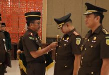 Kepala Kejaksaan Tinggi Riau Melantik Pejabat Eselon III Di Wilayah Hukum Kejaksaan Tinggi Riau