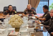 Kepala Kejaksaan Tinggi Riau Melakukan Briefing Dengan Jajaran Dilingkungan Kejaksaan Tinggi Riau