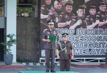 Kepala Kejaksaan Tinggi Riau Pimpin Upacara Peringantan Hari Pahlawan