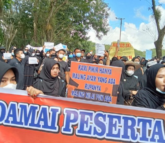 Ratusan Guru Honorer Langkat Melakukan Aksi Damai Terkait Seleksi PPPK Guru 2023