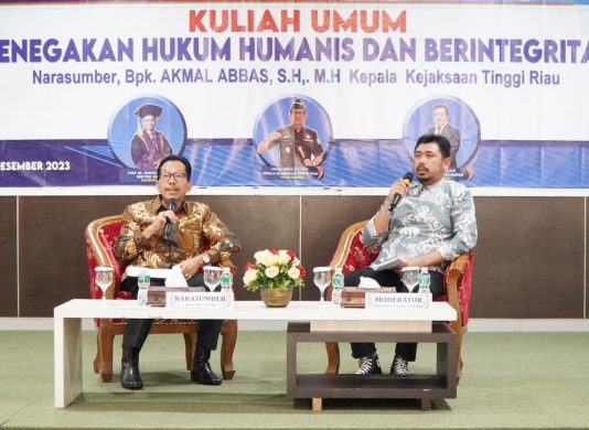 Kepala Kejaksaan Tinggi Riau Menjadi Narasumber Pada Kuliah Umum Di Fakultas Hukum Universitas Lancang Kuning
