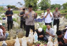 Kapolres Langkat Bersama PJU Hadiri Acara Pemakaman Tokoh Masyarakat Langkat