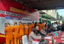 Polda Riau Ungkap Sindikat Judi Online, 12 Tersangka di Gelandang