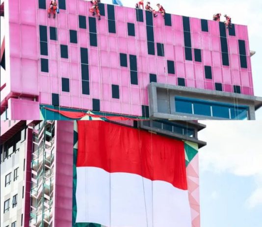 Semangat HUT RI ke 80, Bendera Merah Putih 17 Meter Dikibarkan di Puncak Hotel The Zuri Dumai
