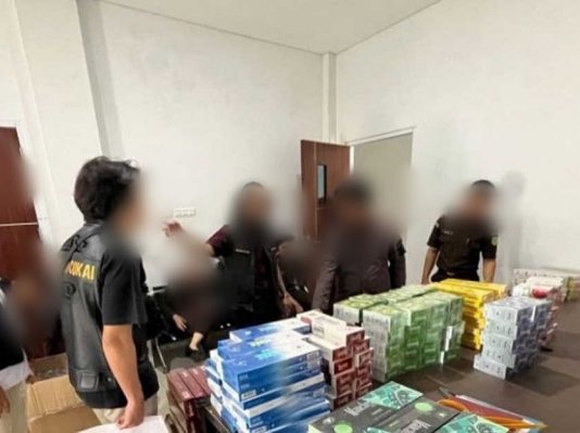 Dagangkan Rokok Tampa Pita Cukai, JPU Tuntut Terdakwa 30 Bulan Pidana Penjara