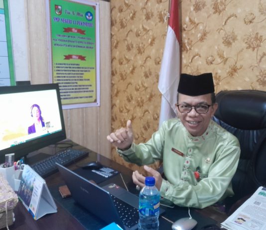 Membangun Legacy Melalui Branding Sekolah : Setiap Hari Rabu SMPN 13 Pekanbaru Terapkan English Day